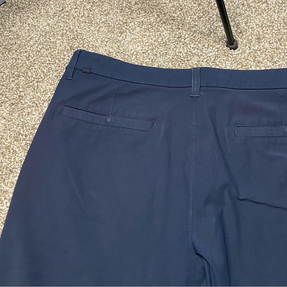 Lululemon Commission Short Relaxed Warpstreme - Picture 7 of 11